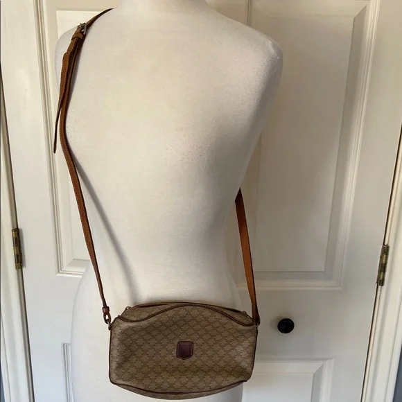 Vintage Celine Macadam coated canvas and leather Crossbody Bag 10” x 7” - Picture 3 of 16